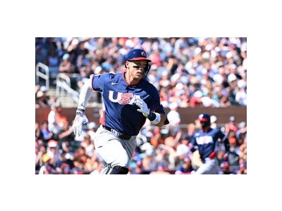 미국 WBC 팀 연습 경기서 장타 폭풍 치자 팬들 환호
