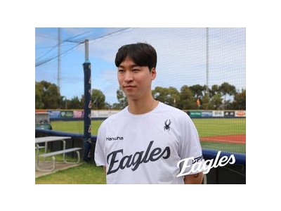 엄상백 채은성에게 타율 좀 깎이겠네요 농담
