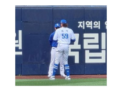 삼성 투수 크리스 페덱 팀 훈련에 첫 출전