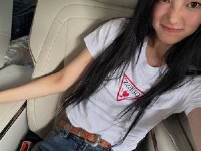 수지 클래식 패션으로 원톱 비주얼 다시 입증