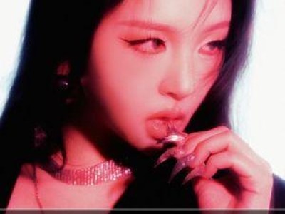 전지우 카드 새 앨범으로 강렬한 변신 예고