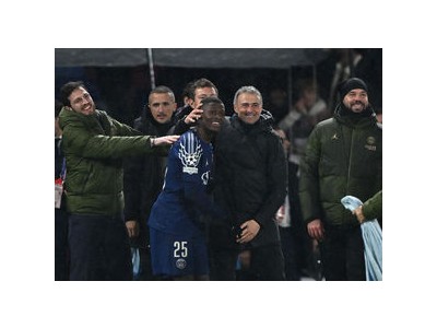 루이스 엔리케 PSG 감독 7골 터뜨린 선수들에 만족