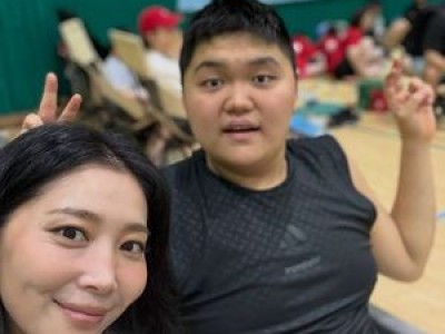 오윤아 아들 민이 새 아빠와 첫 근황 공개